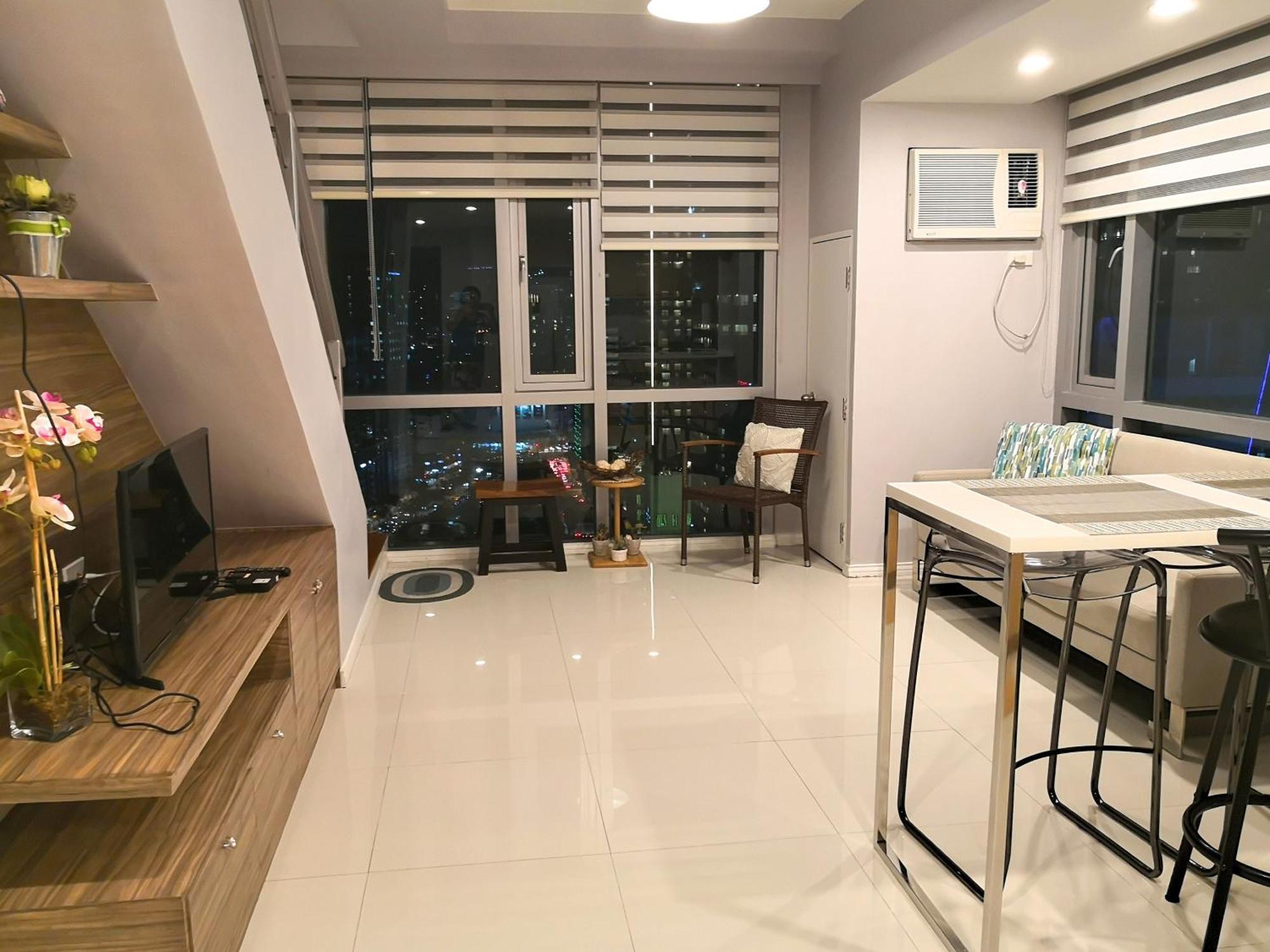 Avant Apartments At The Fort Тагиг Номер фото