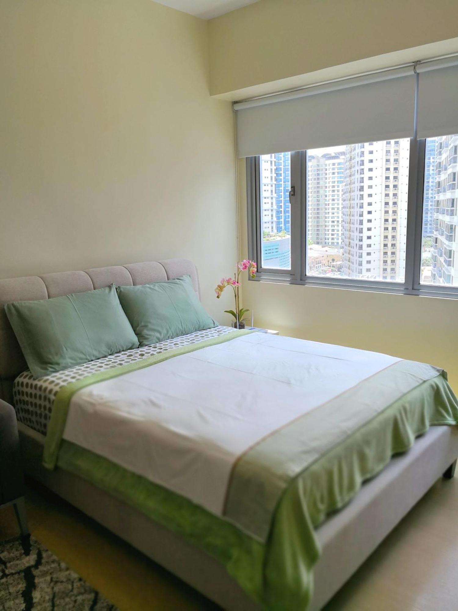 Avant Apartments At The Fort Тагиг Номер фото